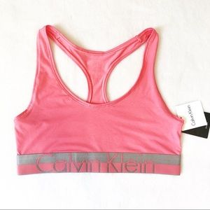 NWT Calvin Klein Sports Bra Size Medium